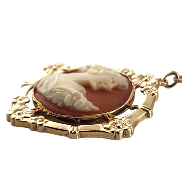 10 Karat Tri Gold Cameo Pendant Necklace #18536 - Picture 3 of 8